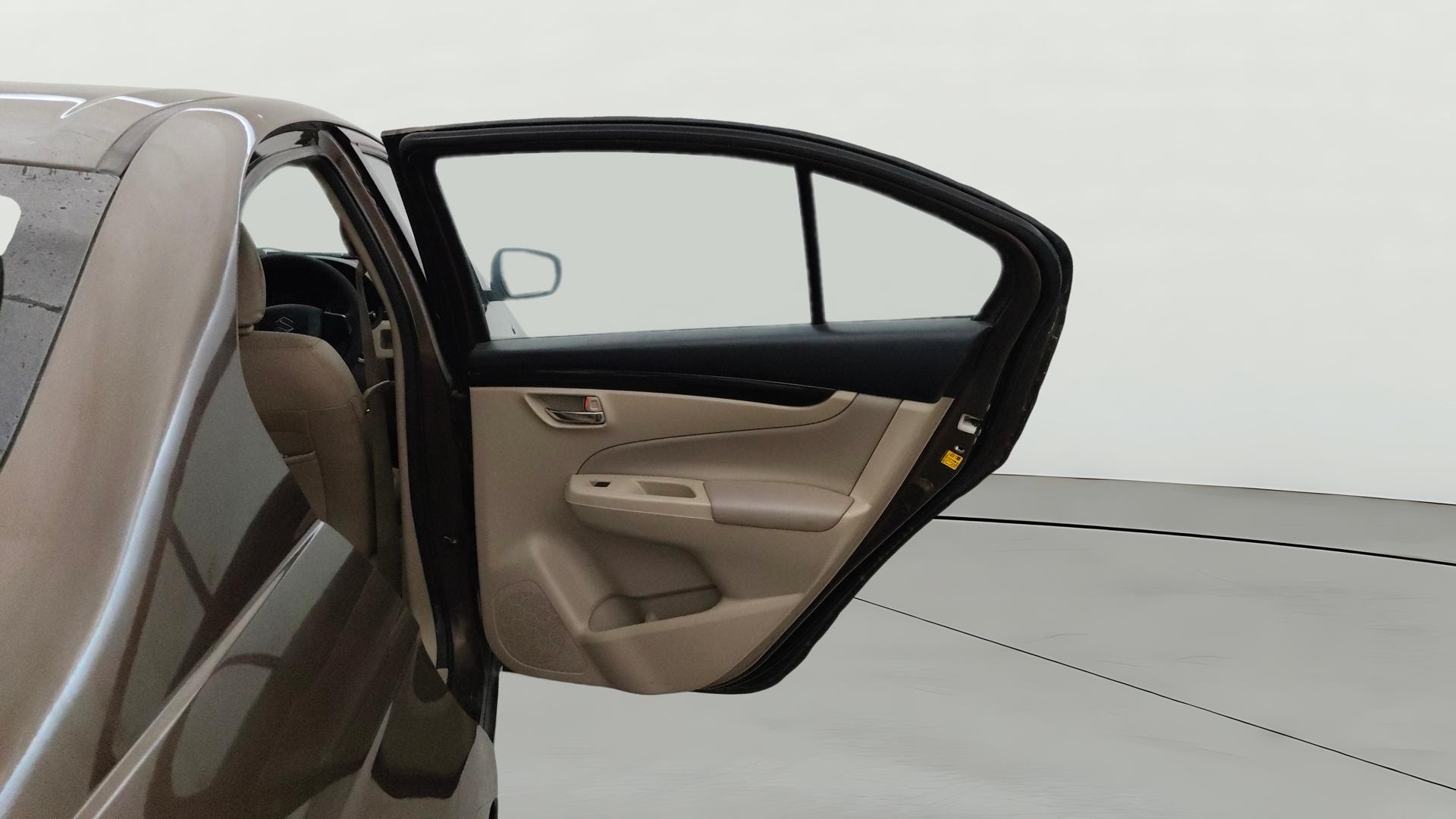 View 2017 Maruti Suzuki 1000 Base Variant Image 7 Used 2017 Maruti Suzuki 1000 Base Variant Image 7