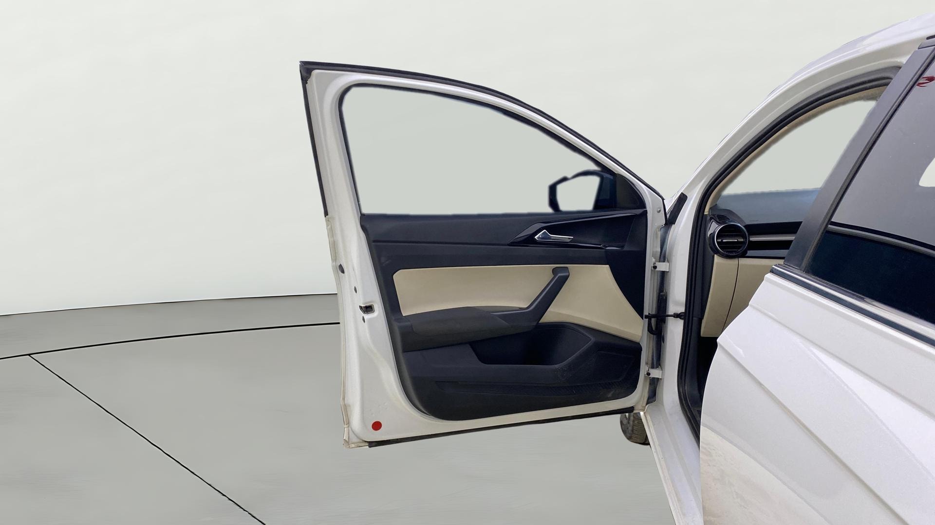 View 2024 Skoda Slavia Ambition 1.0 TSI MT Image 31 Used 2024 Skoda Slavia Ambition 1.0 TSI MT Image 31