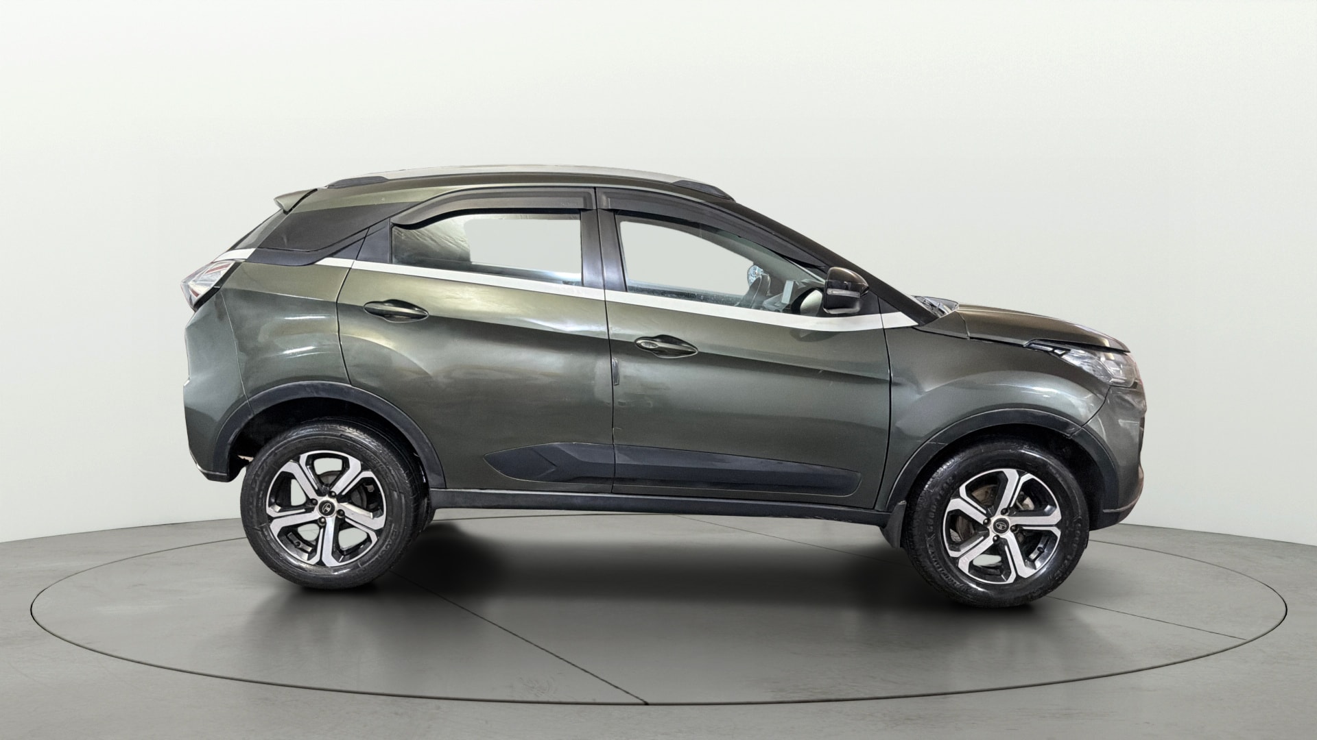 View 2021 Tata Nexon XZA Plus Diesel Image 8 Used 2021 Tata Nexon XZA Plus Diesel Image 8