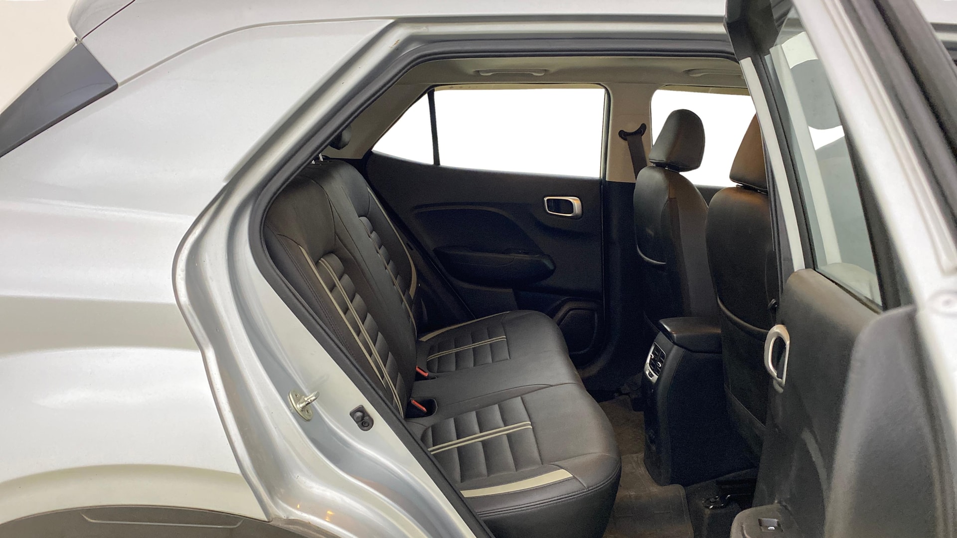 View 2019 Hyundai Venue SX Plus 1.0 Petrol AT Image 31 Used 2019 Hyundai Venue SX Plus 1.0 Petrol AT Image 31