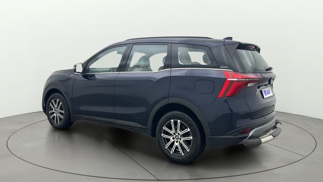 View Mahindra XUV700 Image 2 Used Mahindra XUV700 Image 2