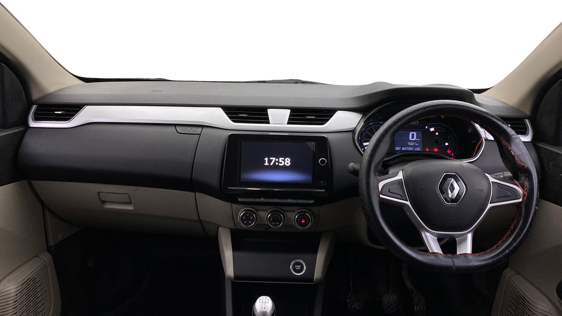 View 2020 Renault Triber RXZ Image 15 Used 2020 Renault Triber RXZ Image 15