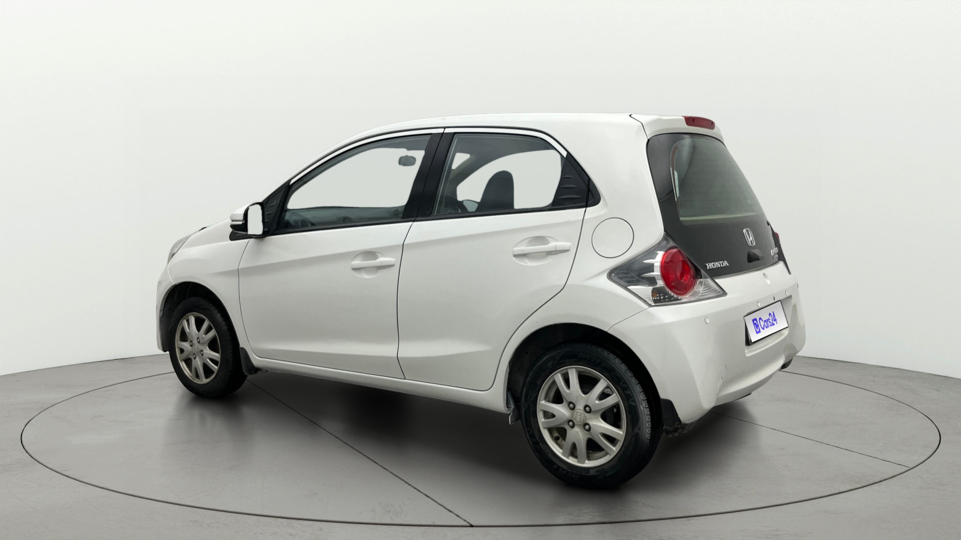 View 2015 Honda Brio VX AT Petrol Image 2 Used 2015 Honda Brio VX AT Petrol Image 2