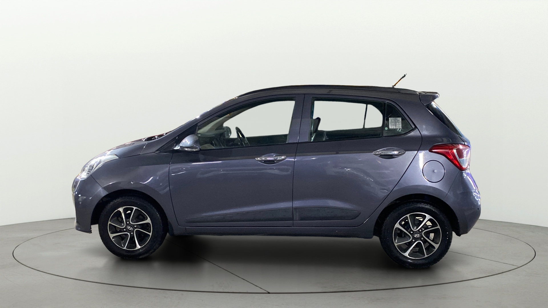 View 2017 Hyundai Grand i10 1.2 Asta Petrol Image 5 Used 2017 Hyundai Grand i10 1.2 Asta Petrol Image 5
