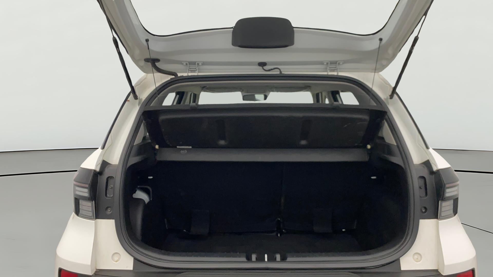 View 2024 Hyundai Venue S (O) 1.0 Turbo Petrol DCT Image 37 Used 2024 Hyundai Venue S (O) 1.0 Turbo Petrol DCT Image 37