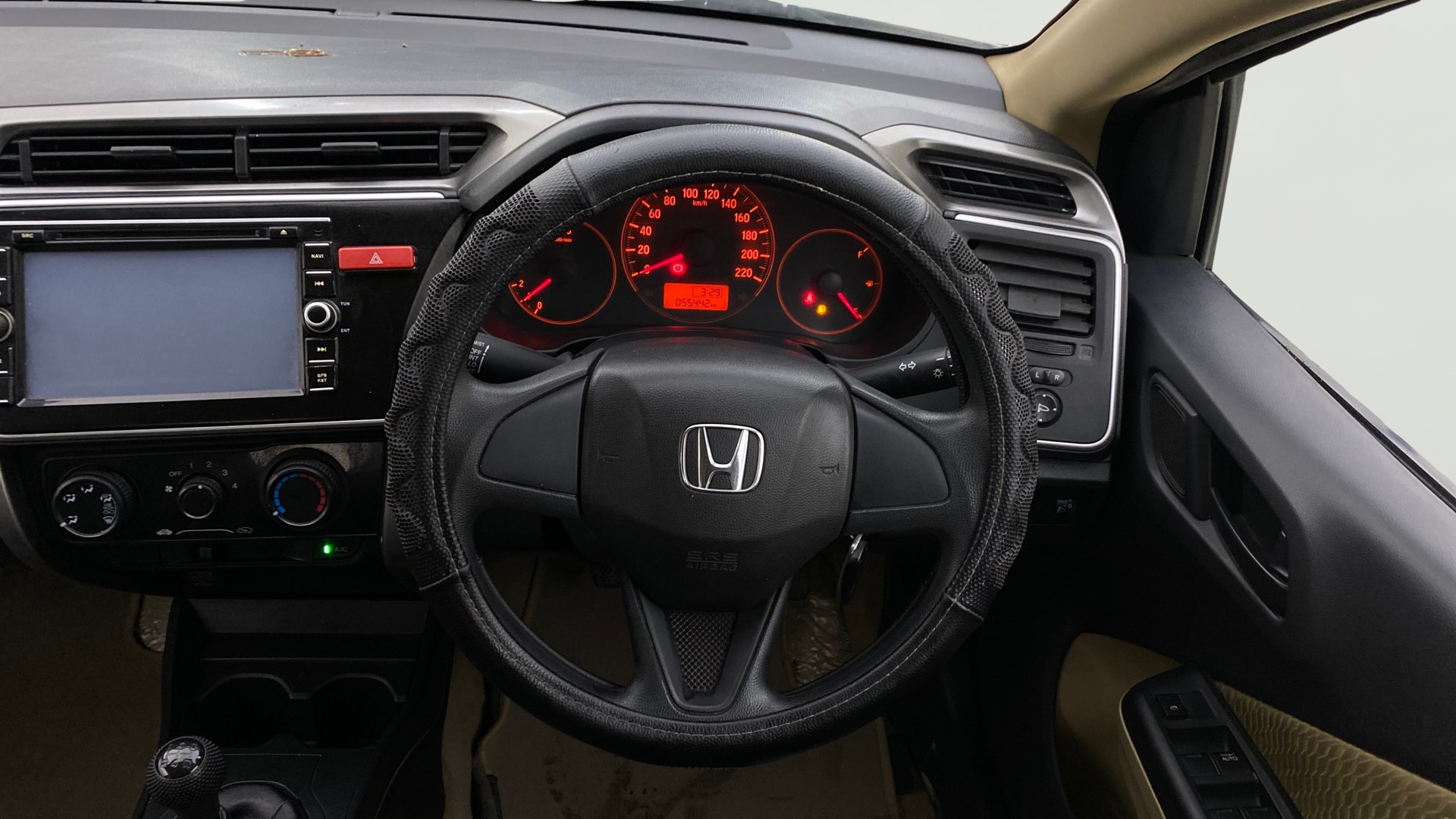 View 2015 Honda City ZX MT Diesel Anniversary Edition Image 12 Used 2015 Honda City ZX MT Diesel Anniversary Edition Image 12
