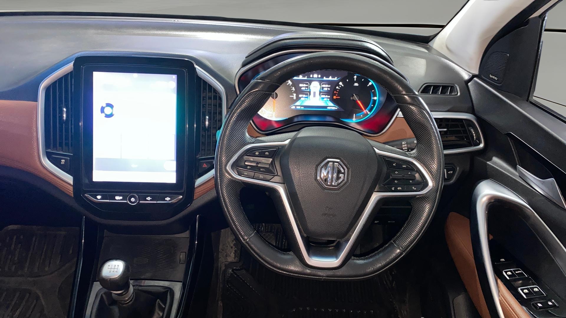 View 2021 MG Hector Plus Sharp Turbo 6 Seater Diesel Image 14 Used 2021 MG Hector Plus Sharp Turbo 6 Seater Diesel Image 14