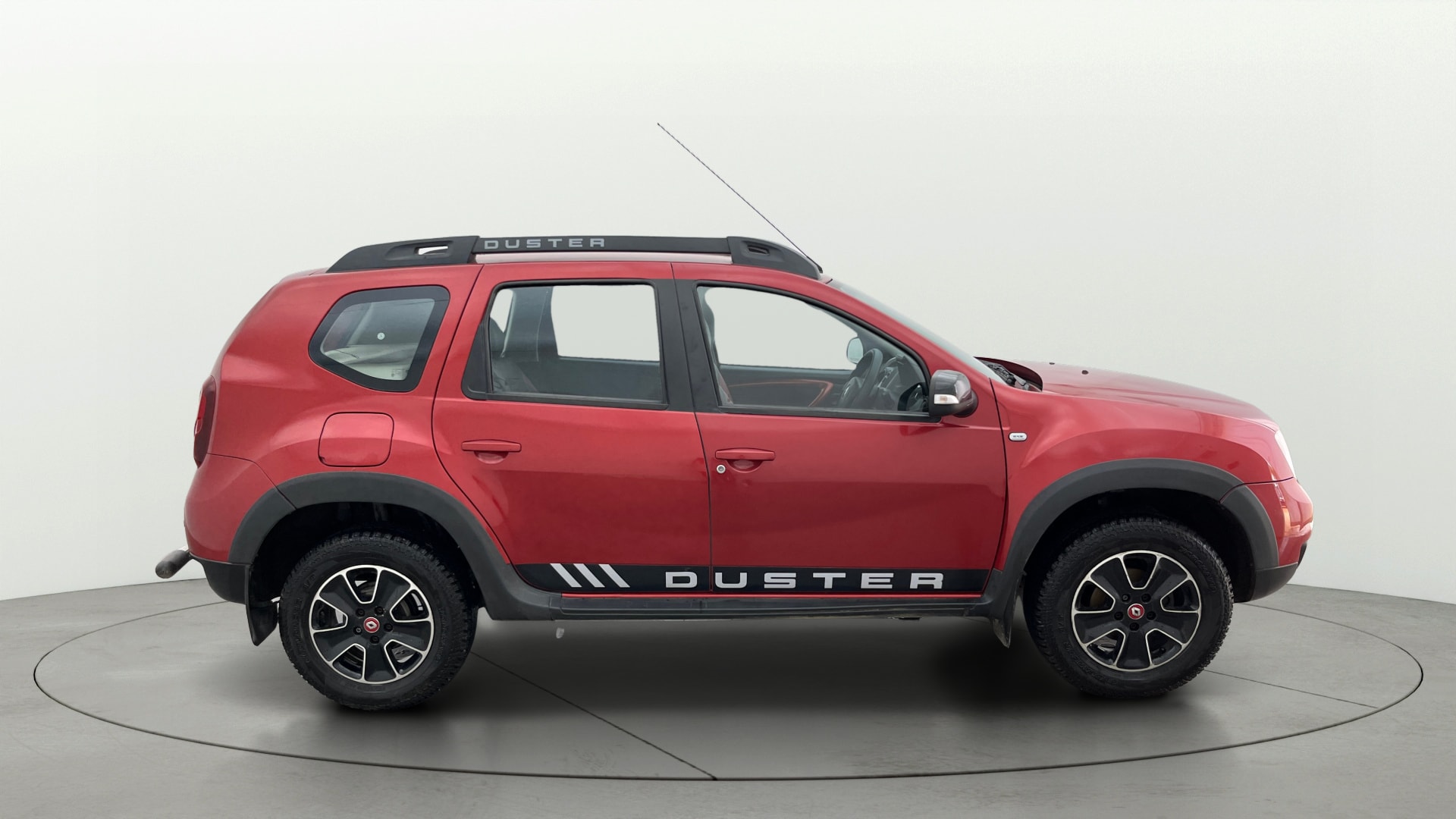 View 2018 Renault Duster Petrol RxS CVT Petrol Image 8 Used 2018 Renault Duster Petrol RxS CVT Petrol Image 8