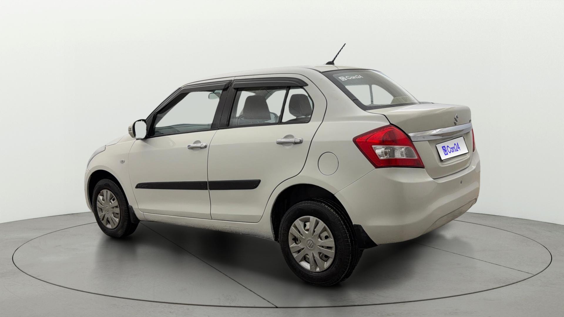 View 2017 Maruti Suzuki 1000 Base Variant Image 2 Used 2017 Maruti Suzuki 1000 Base Variant Image 2