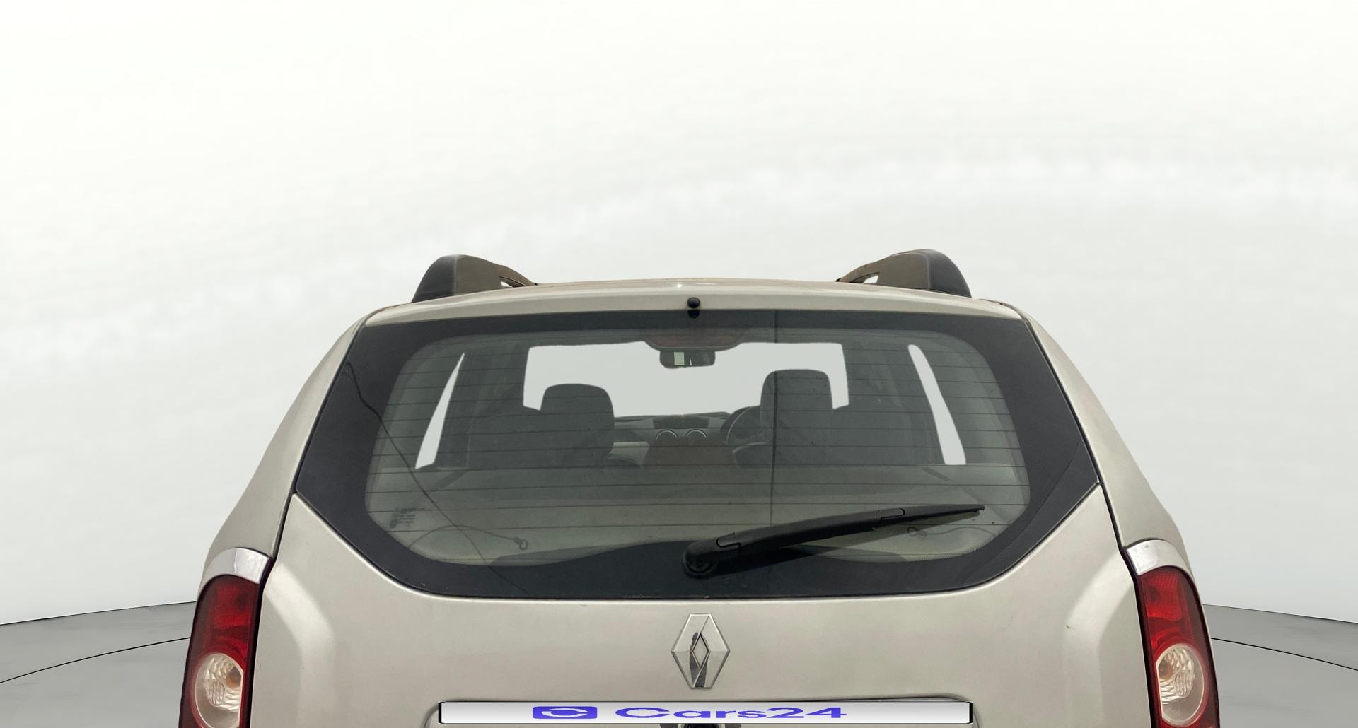 View 2015 Renault Duster Diesel 85PS STD Image 4 Used 2015 Renault Duster Diesel 85PS STD Image 4