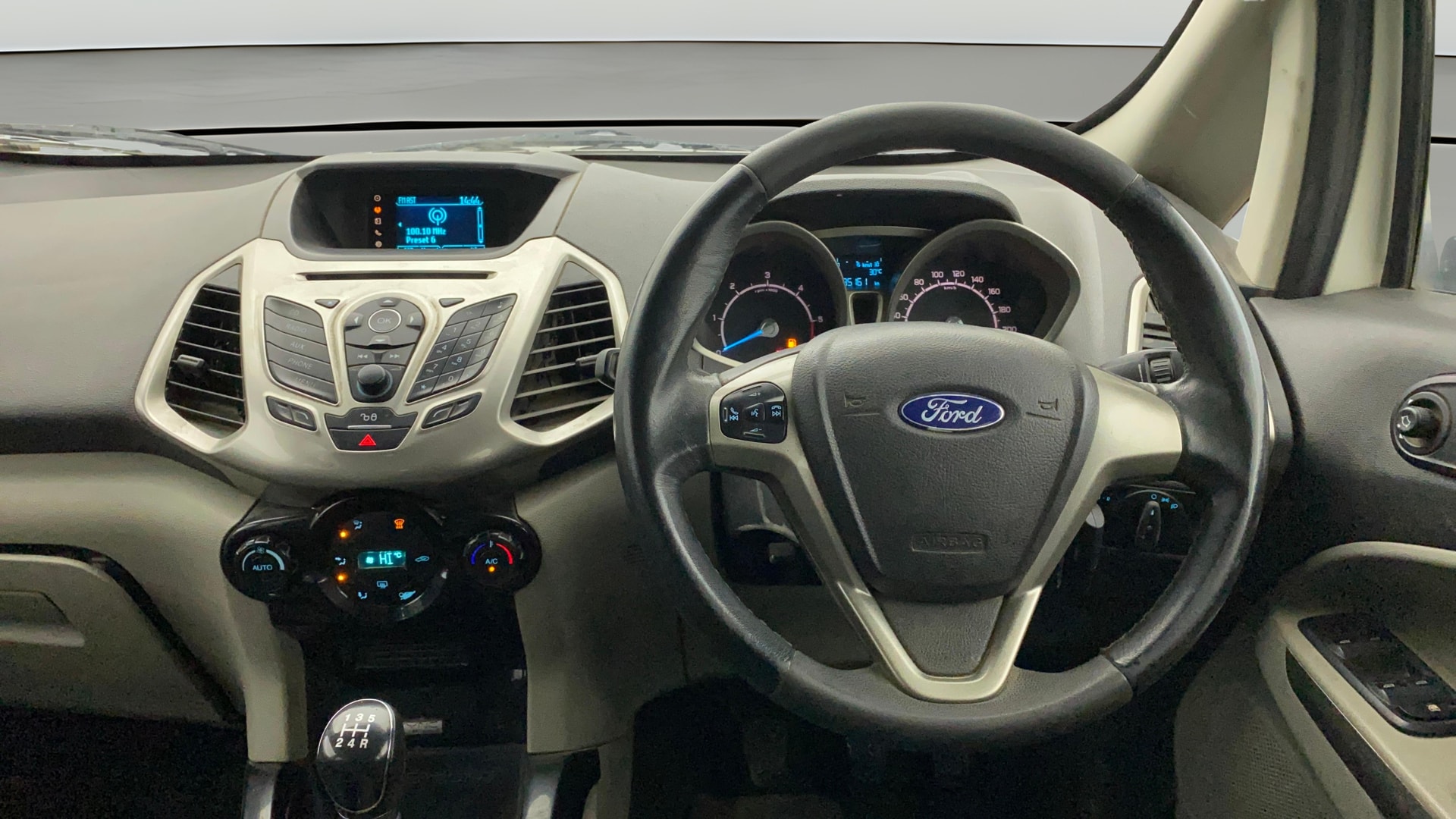 View 2014 Ford EcoSport 1.5 TDCi Diesel Ambiente BS IV Image 20 Used 2014 Ford EcoSport 1.5 TDCi Diesel Ambiente BS IV Image 20