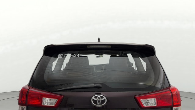 View Toyota Innova Crysta Image 4 Used Toyota Innova Crysta Image 4