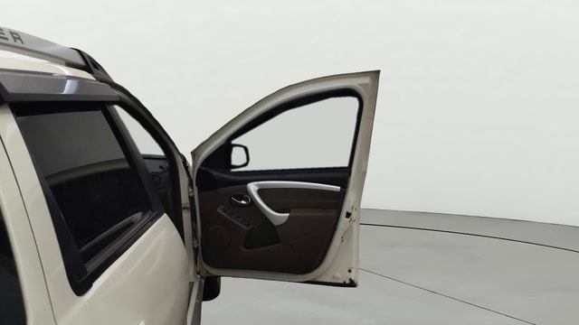 View Renault Duster Image 44 Used Renault Duster Image 44