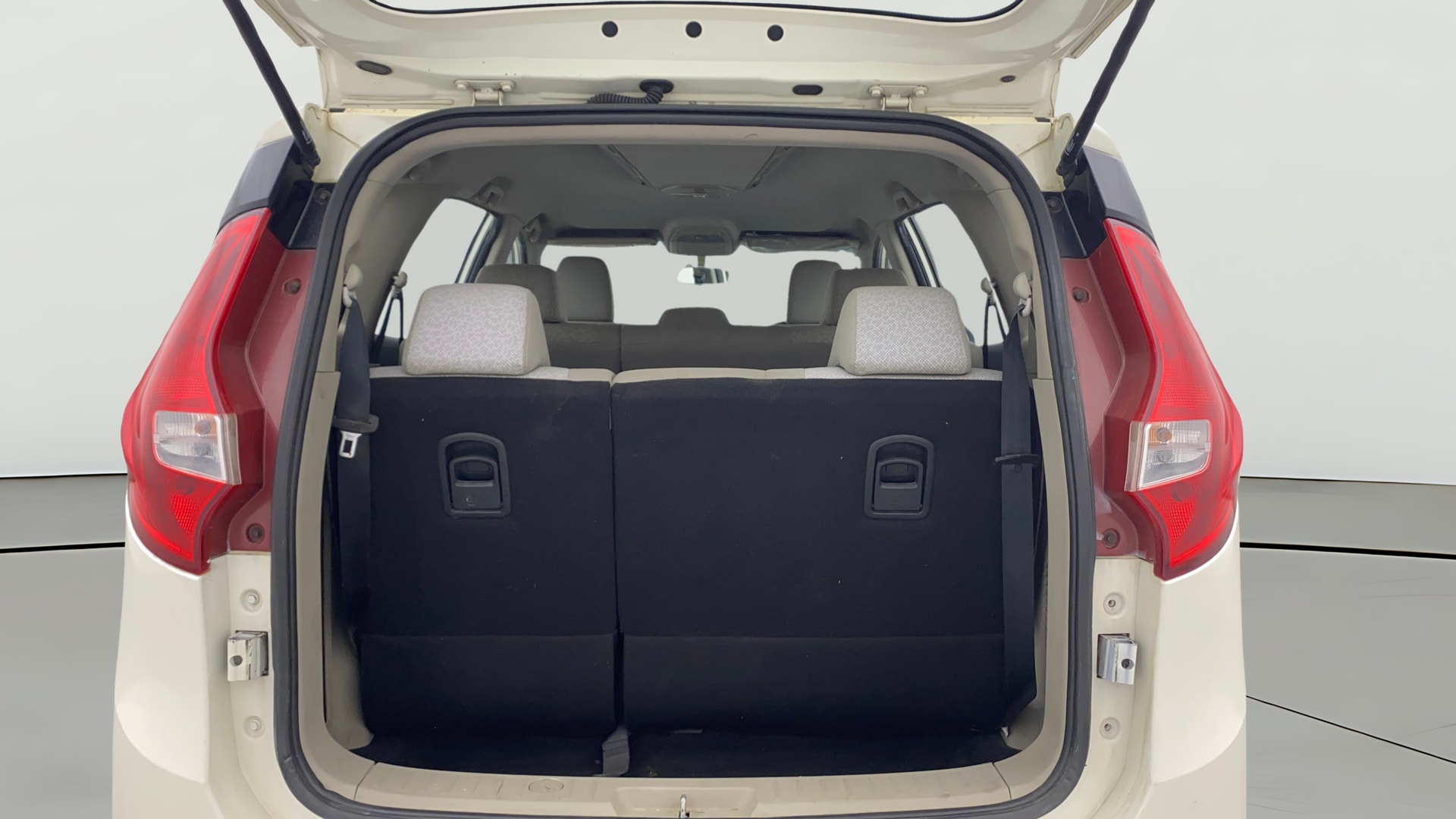 Used 2019 Mahindra Marazzo Used 2019 Mahindra Marazzo