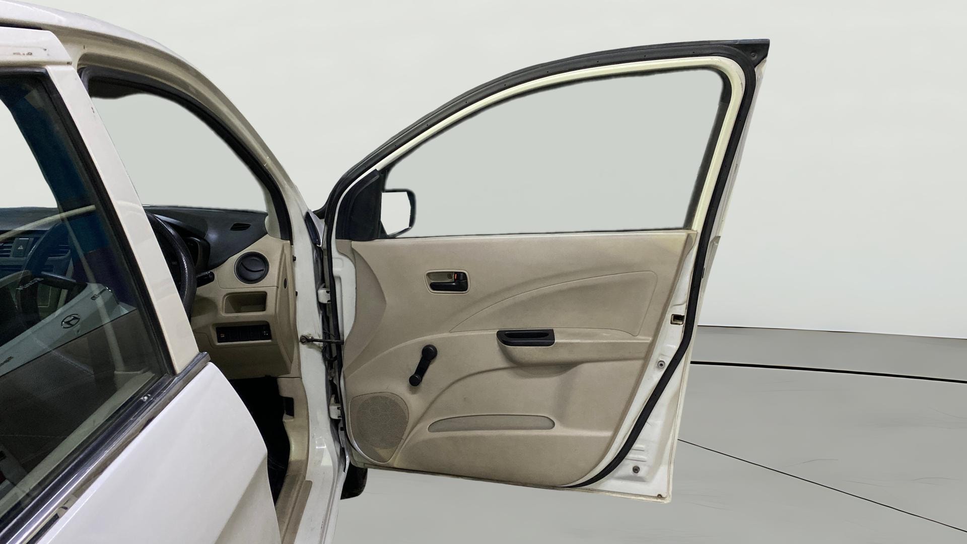 View 2019 Maruti Suzuki 1000 Base Variant Image 43 Used 2019 Maruti Suzuki 1000 Base Variant Image 43
