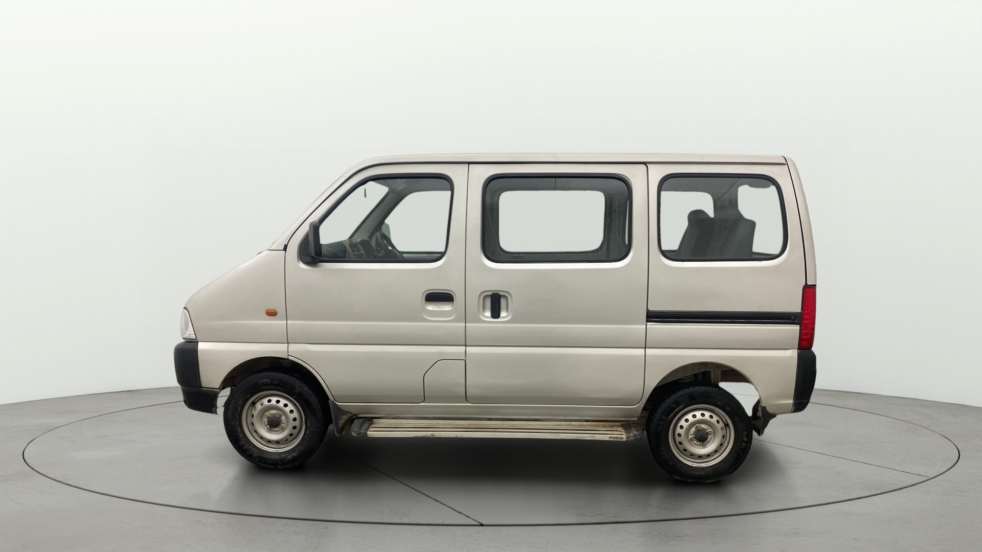 View 2023 Maruti Suzuki 1000 Base Variant Image 5 Used 2023 Maruti Suzuki 1000 Base Variant Image 5