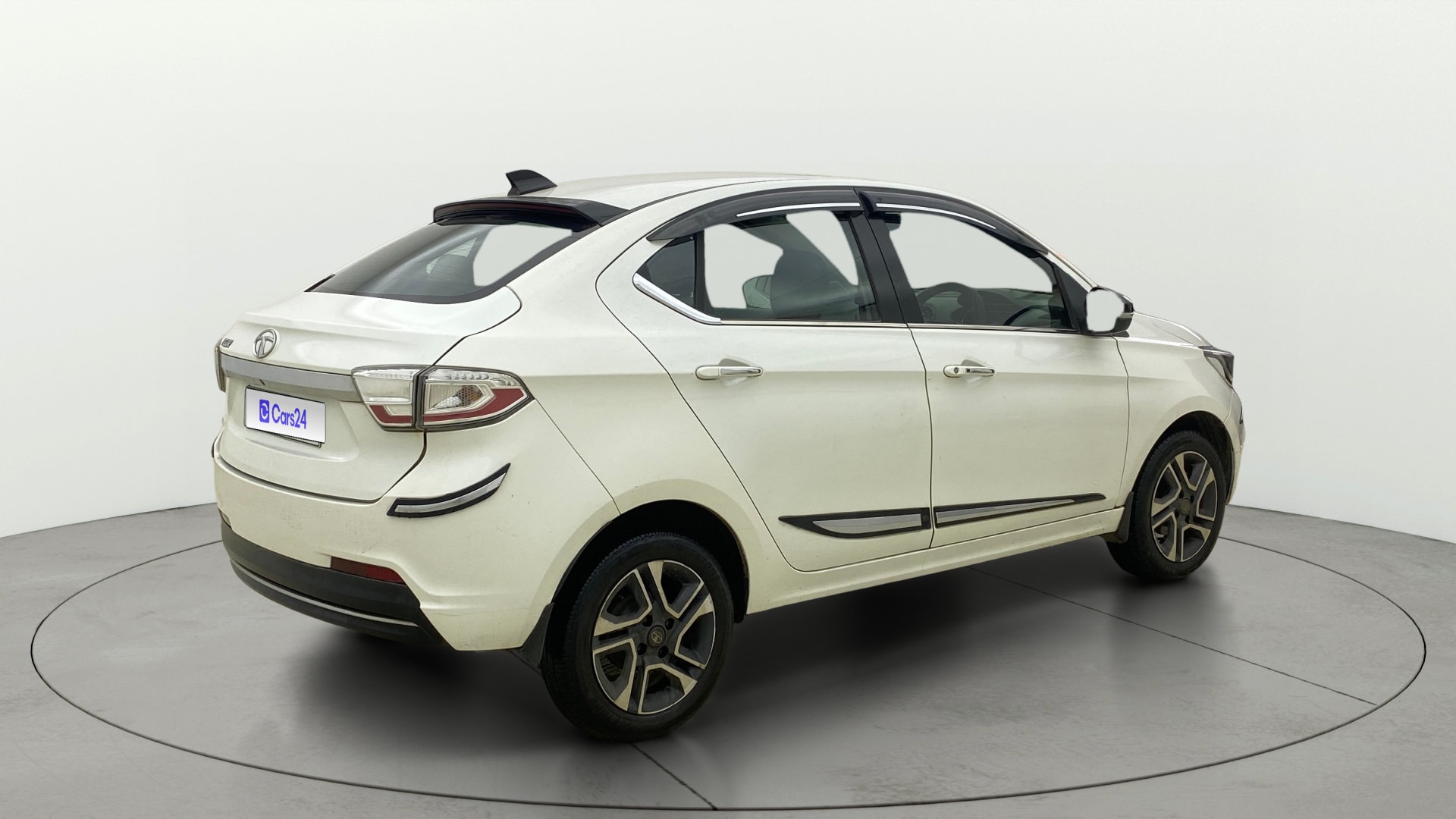 View 2022 Tata Tigor XE Diesel Image 43 Used 2022 Tata Tigor XE Diesel Image 43