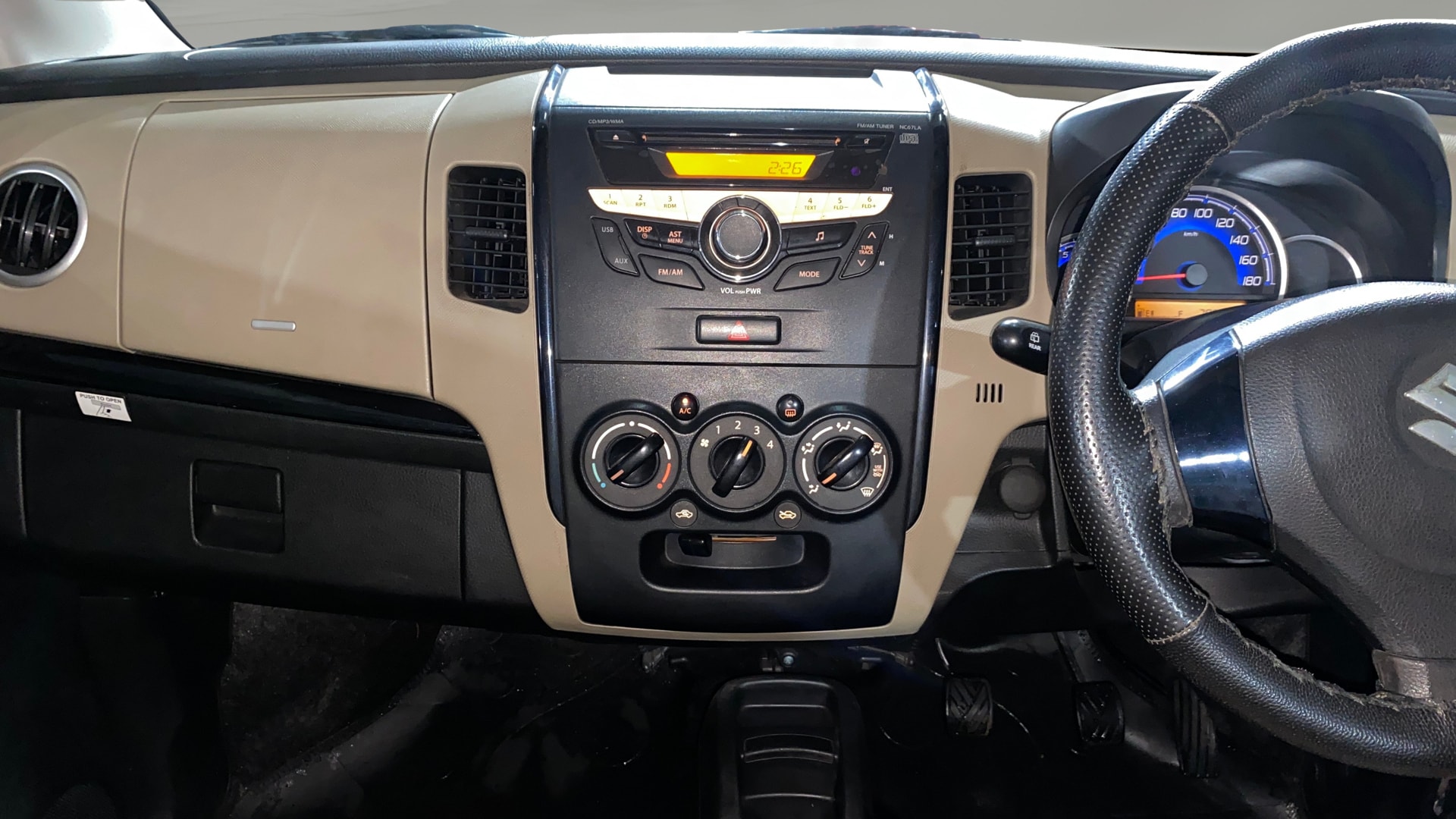 View 2018 Maruti Suzuki 1000 Base Variant Image 17 Used 2018 Maruti Suzuki 1000 Base Variant Image 17