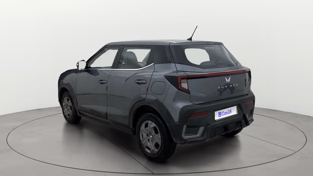 View Mahindra XUV 3XO Image 2 Used Mahindra XUV 3XO Image 2