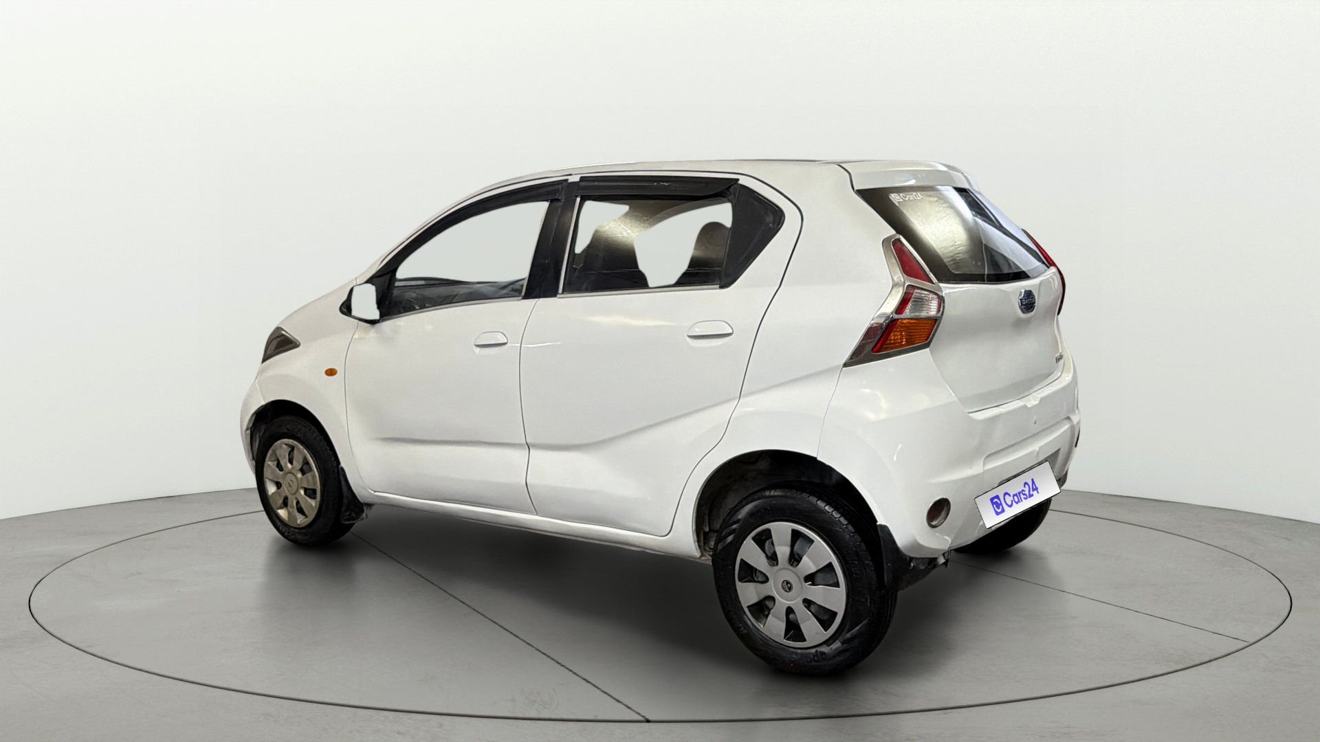 View 2016 Datsun Redi GO T(O)-0.8L BS IV Image 2 Used 2016 Datsun Redi GO T(O)-0.8L BS IV Image 2