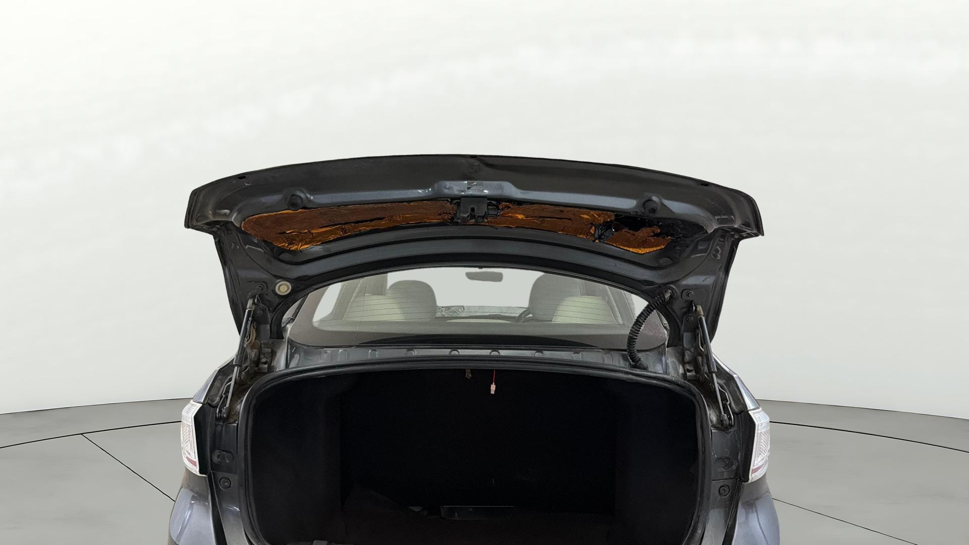 View 2023 Tata Tigor XE Diesel Image 30 Used 2023 Tata Tigor XE Diesel Image 30