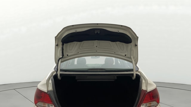 View Hyundai Fluidic Verna Image 16 Used Hyundai Fluidic Verna Image 16