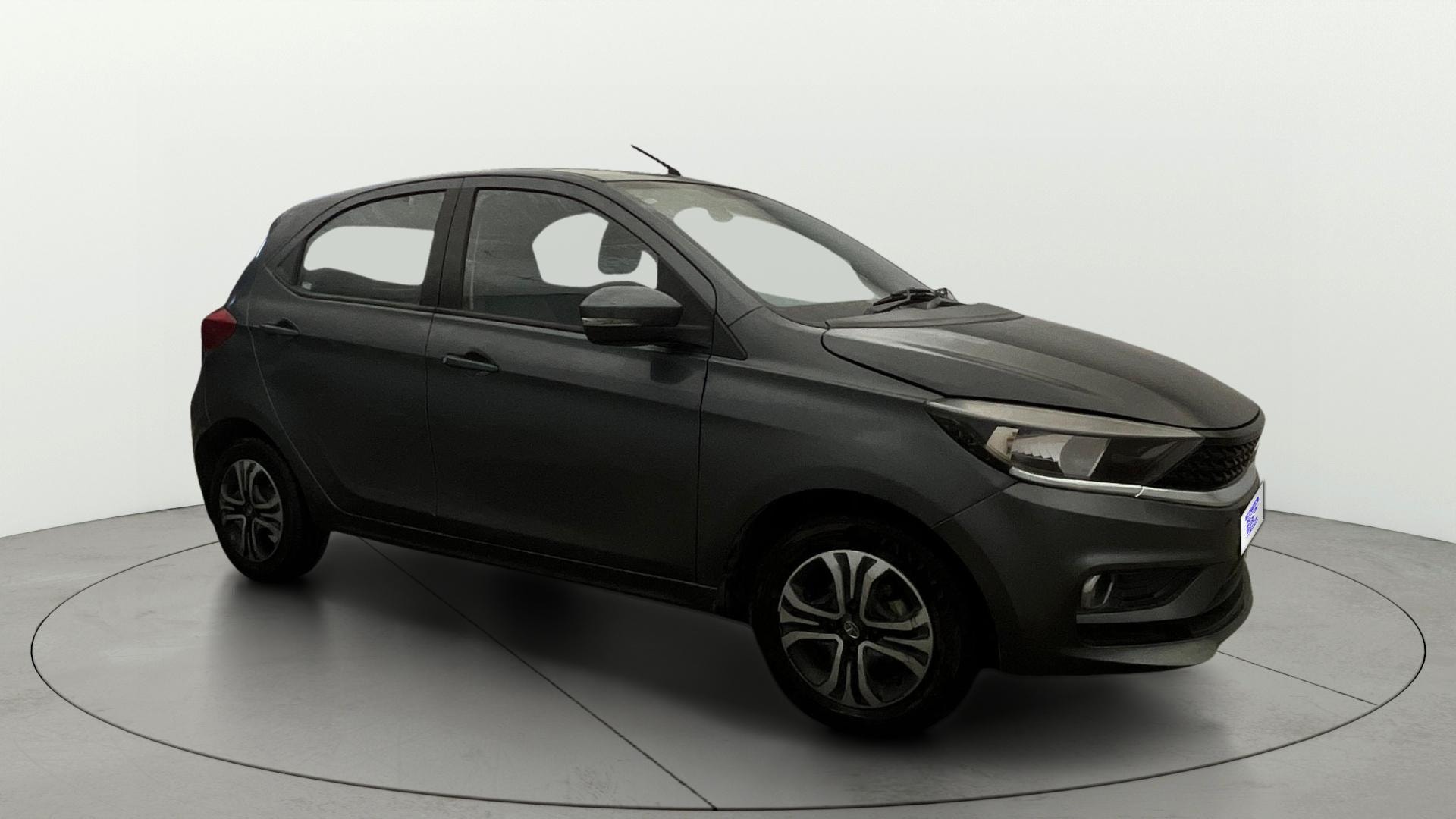 View 2020 Tata Tiago Revotorq XB Image 13 Used 2020 Tata Tiago Revotorq XB Image 13