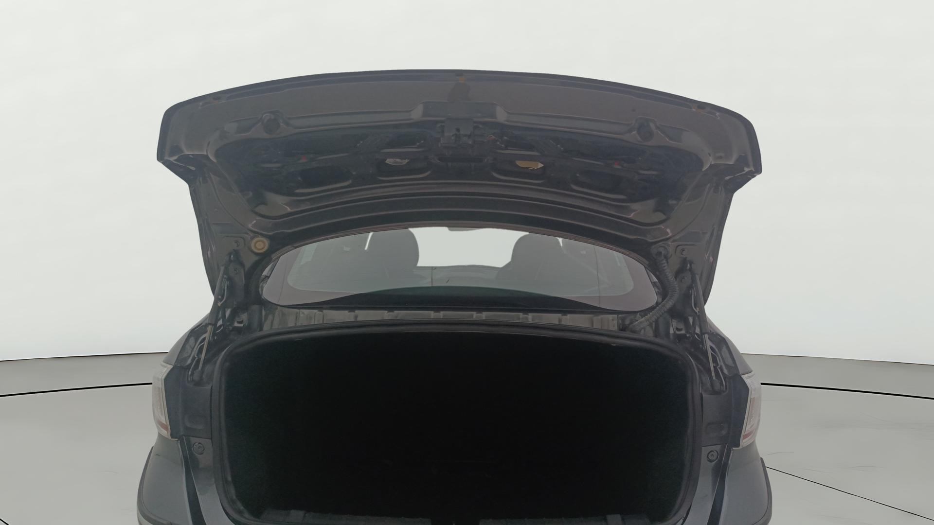 View 2022 Tata Tigor XE Diesel Image 16 Used 2022 Tata Tigor XE Diesel Image 16