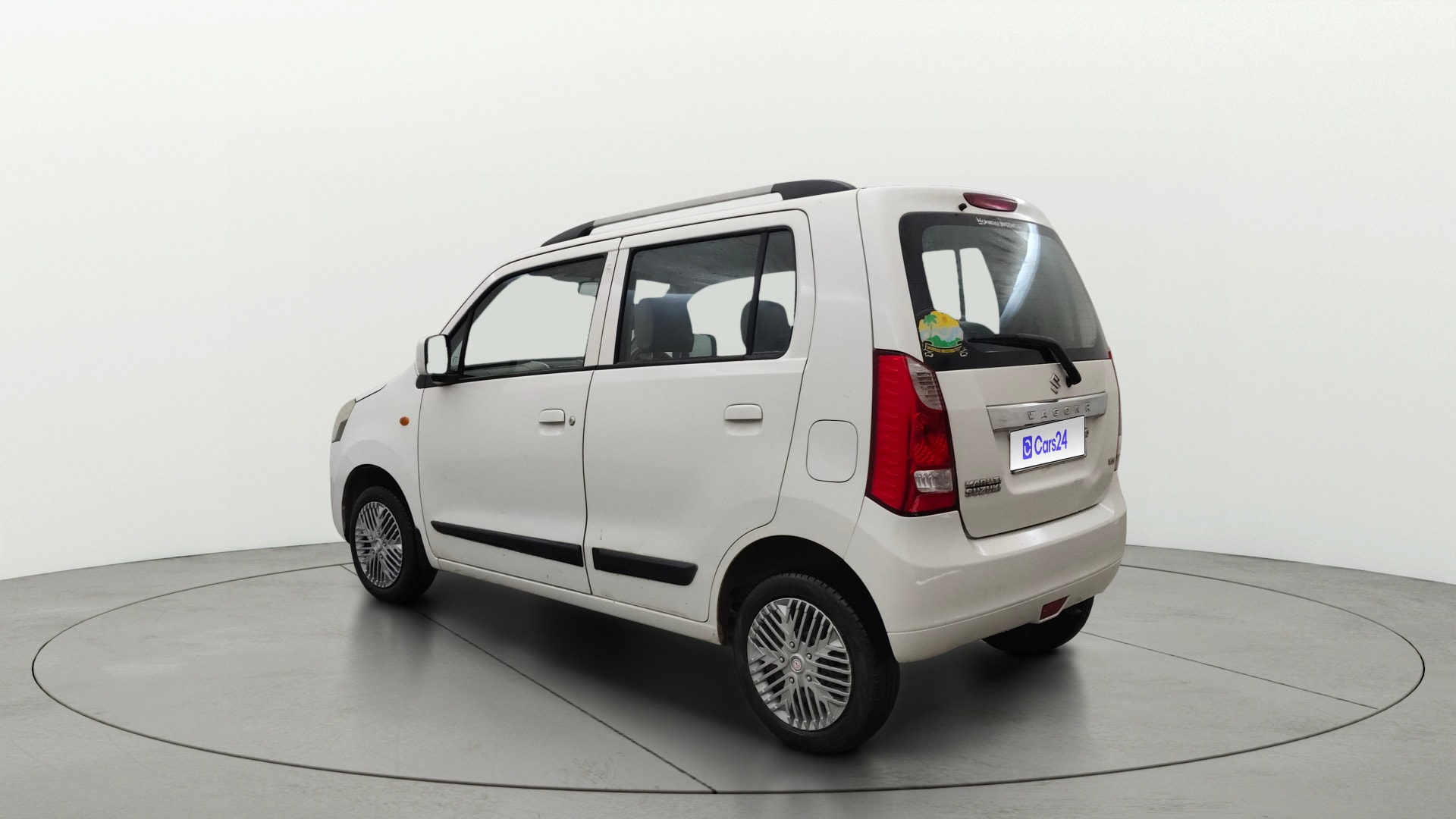 View 2017 Maruti Suzuki 1000 Base Variant Image 2 Used 2017 Maruti Suzuki 1000 Base Variant Image 2