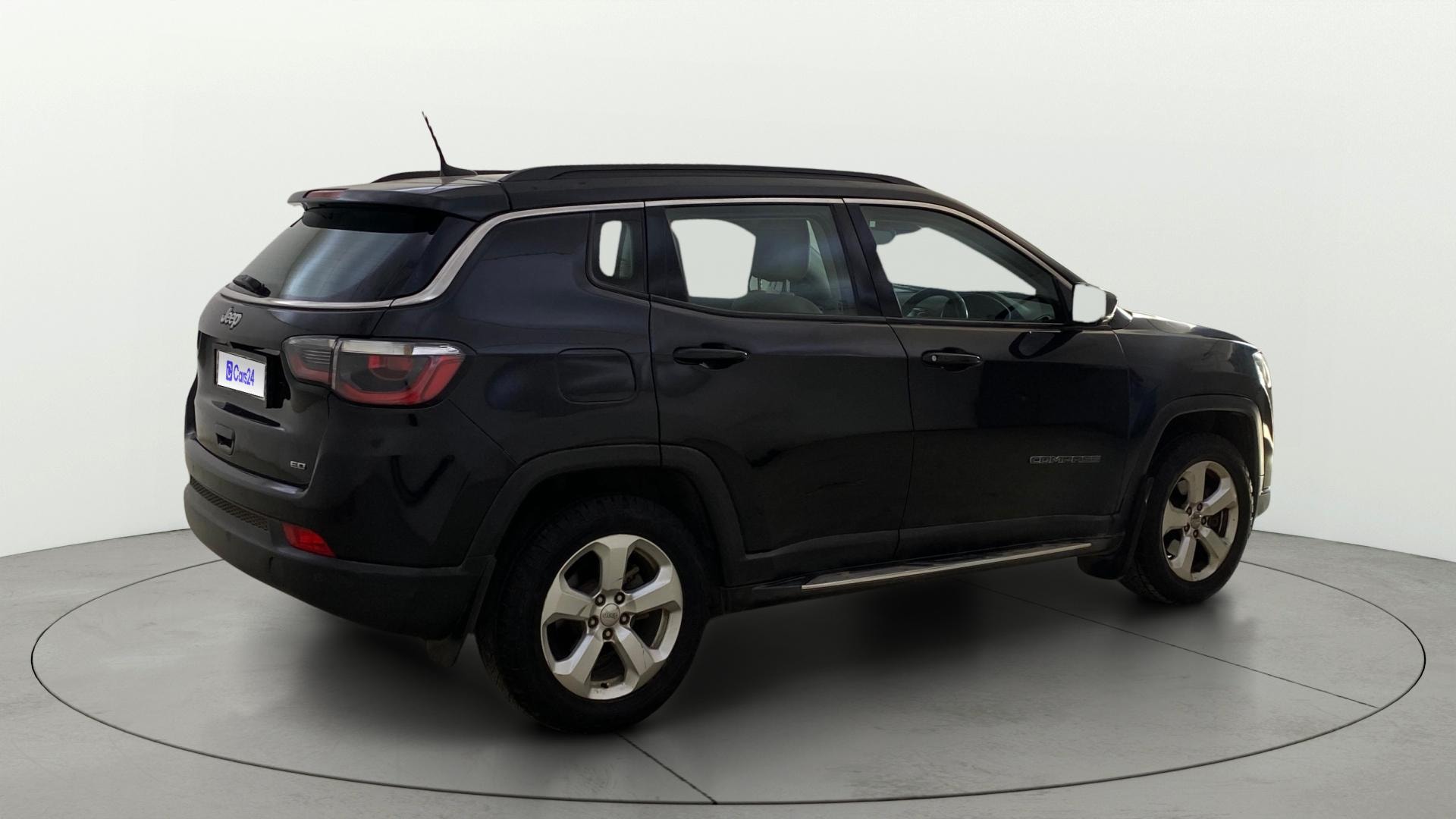 View 2018 Jeep Compass Limited 1.4 Multi AIR Petrol DDCT AT BS IV Image 44 Used 2018 Jeep Compass Limited 1.4 Multi AIR Petrol DDCT AT BS IV Image 44
