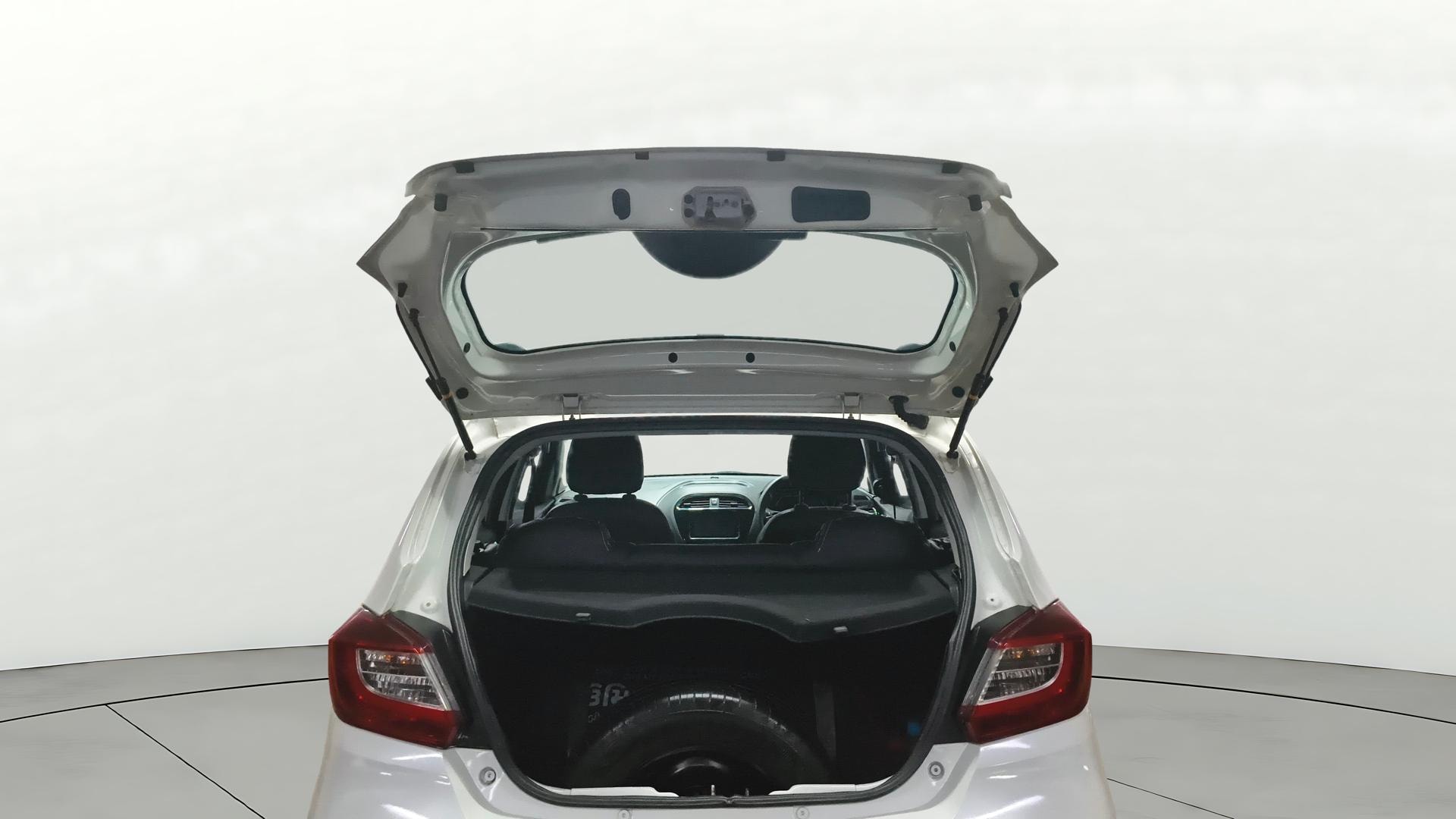 View 2020 Tata Tiago Revotorq XB Image 31 Used 2020 Tata Tiago Revotorq XB Image 31