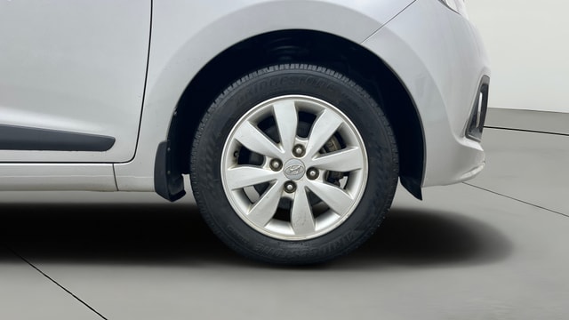 View Hyundai Xcent Image 41 Used Hyundai Xcent Image 41