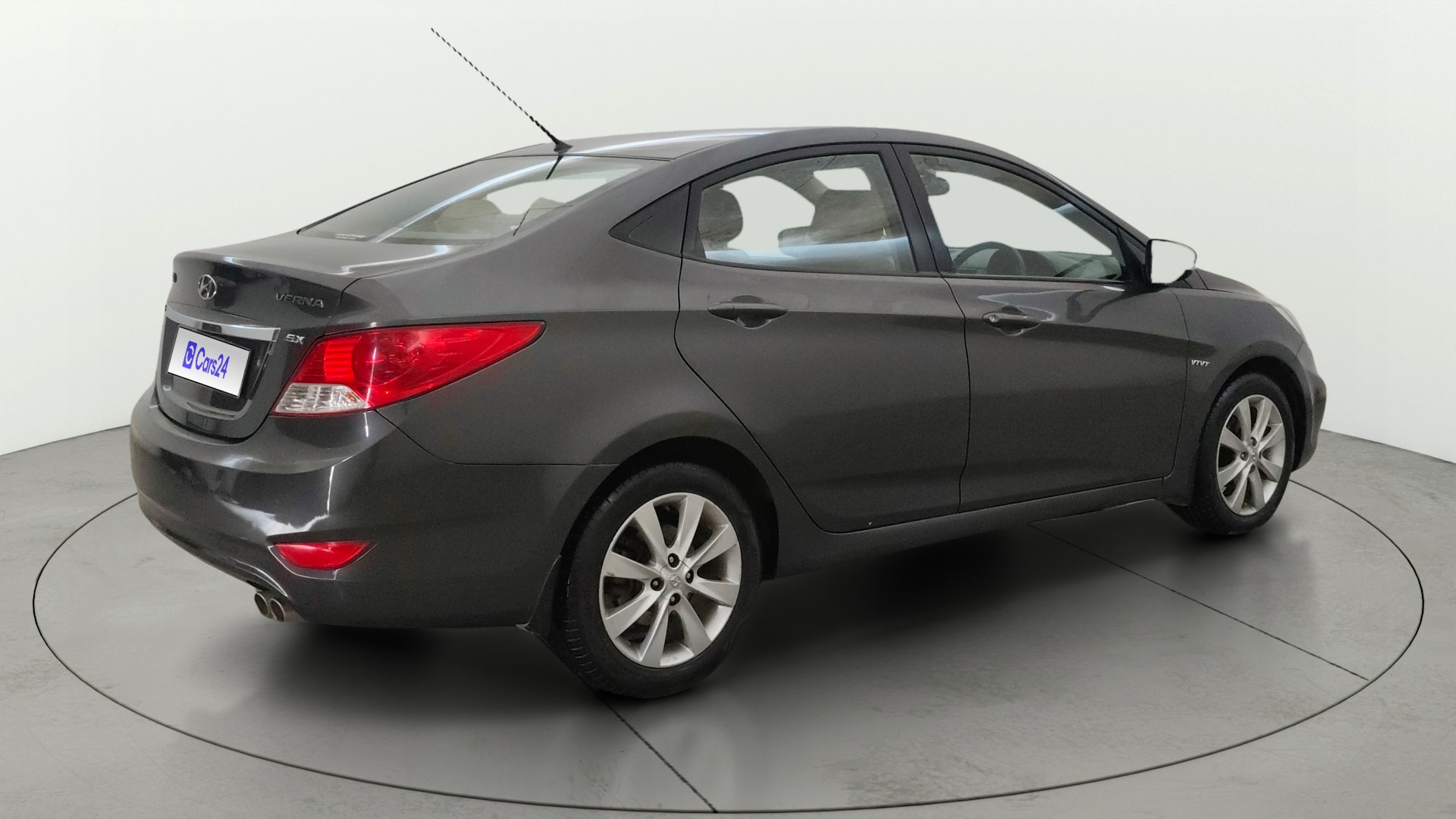 View 2013 Hyundai Fluidic Verna 1.6 VTVT SX Image 42 Used 2013 Hyundai Fluidic Verna 1.6 VTVT SX Image 42