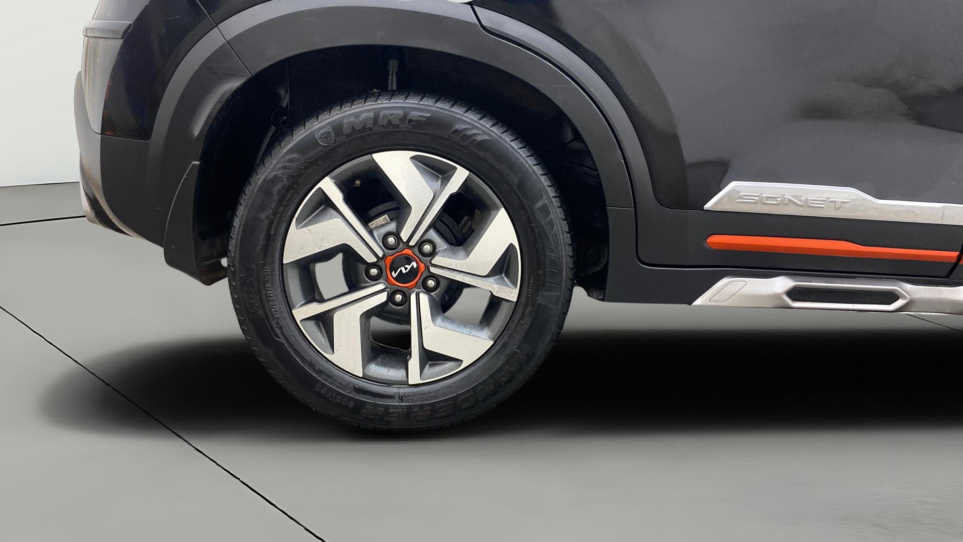 View 2022 Kia Sonet HTX AT Diesel Image 33 Used 2022 Kia Sonet HTX AT Diesel Image 33