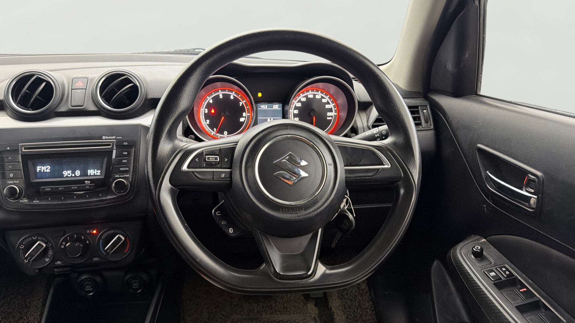 View 2019 Maruti Suzuki 1000 Base Variant Image 20 Used 2019 Maruti Suzuki 1000 Base Variant Image 20