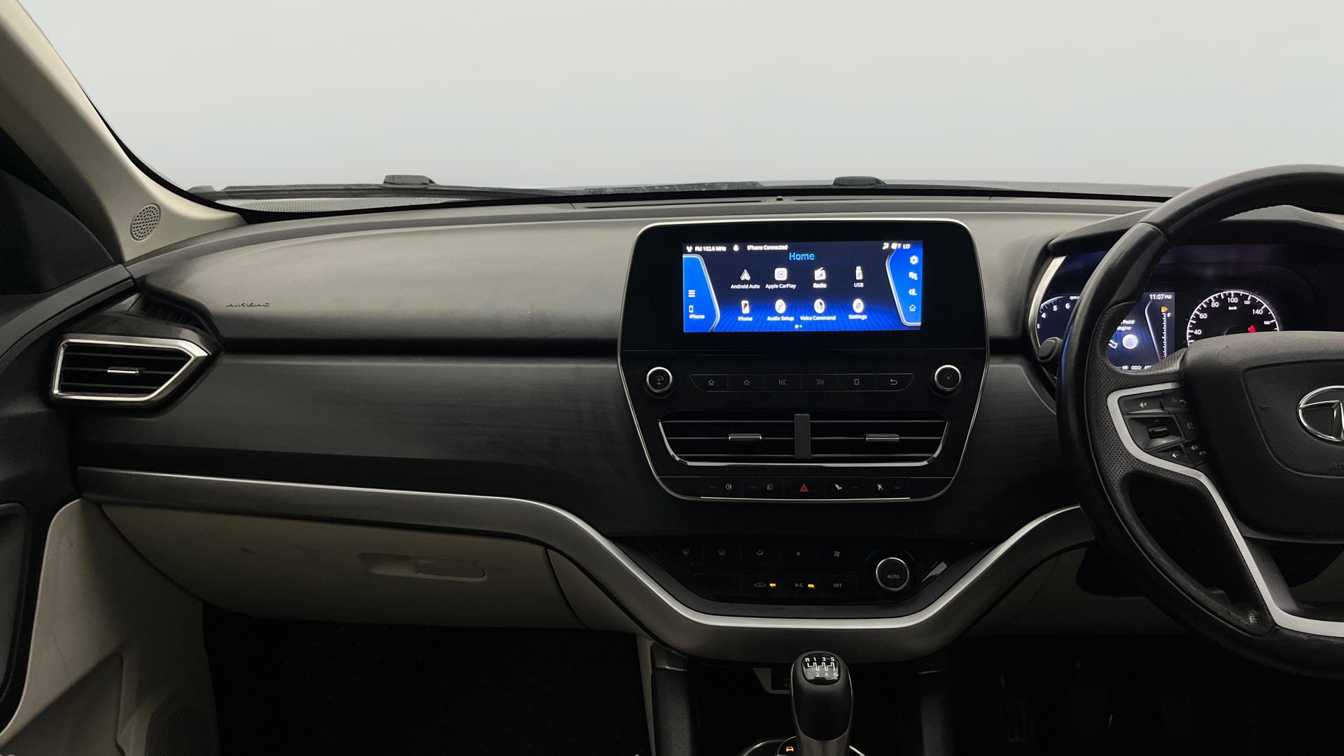 View 2021 Tata Safari XZ Plus Image 34 Used 2021 Tata Safari XZ Plus Image 34