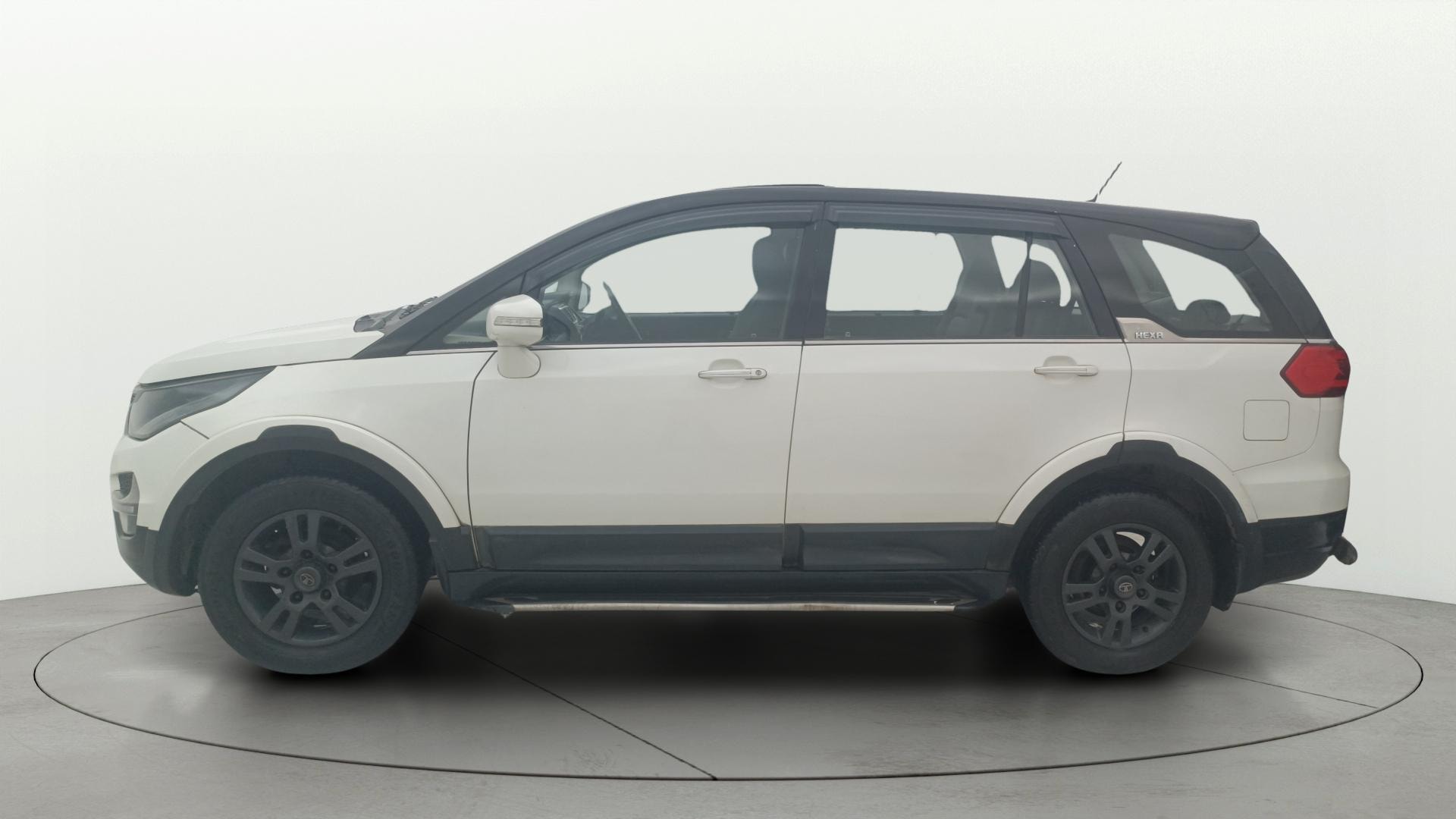View 2019 Tata Hexa XTA 4X2 Image 28 Used 2019 Tata Hexa XTA 4X2 Image 28