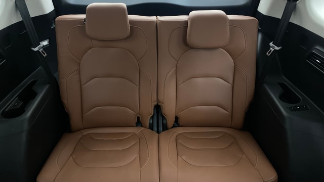 View MG Hector Plus Image 10 Used MG Hector Plus Image 10