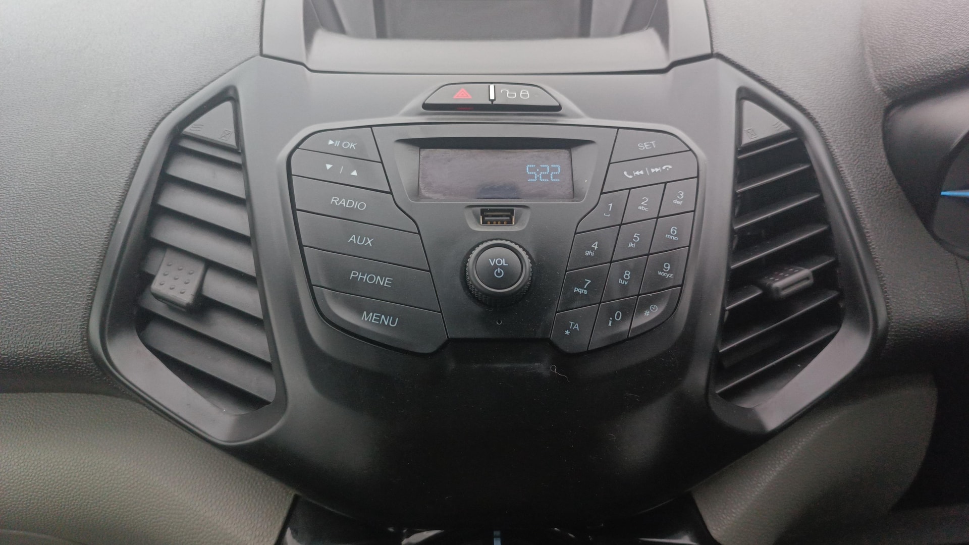 View 2017 Ford EcoSport 1.5 TDCi Diesel Ambiente BS IV Image 17 Used 2017 Ford EcoSport 1.5 TDCi Diesel Ambiente BS IV Image 17