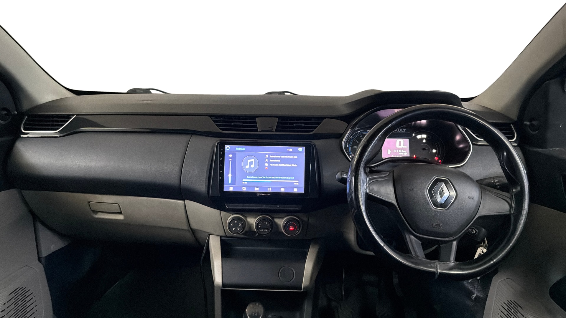 View 2021 Renault Triber RXE Image 30 Used 2021 Renault Triber RXE Image 30