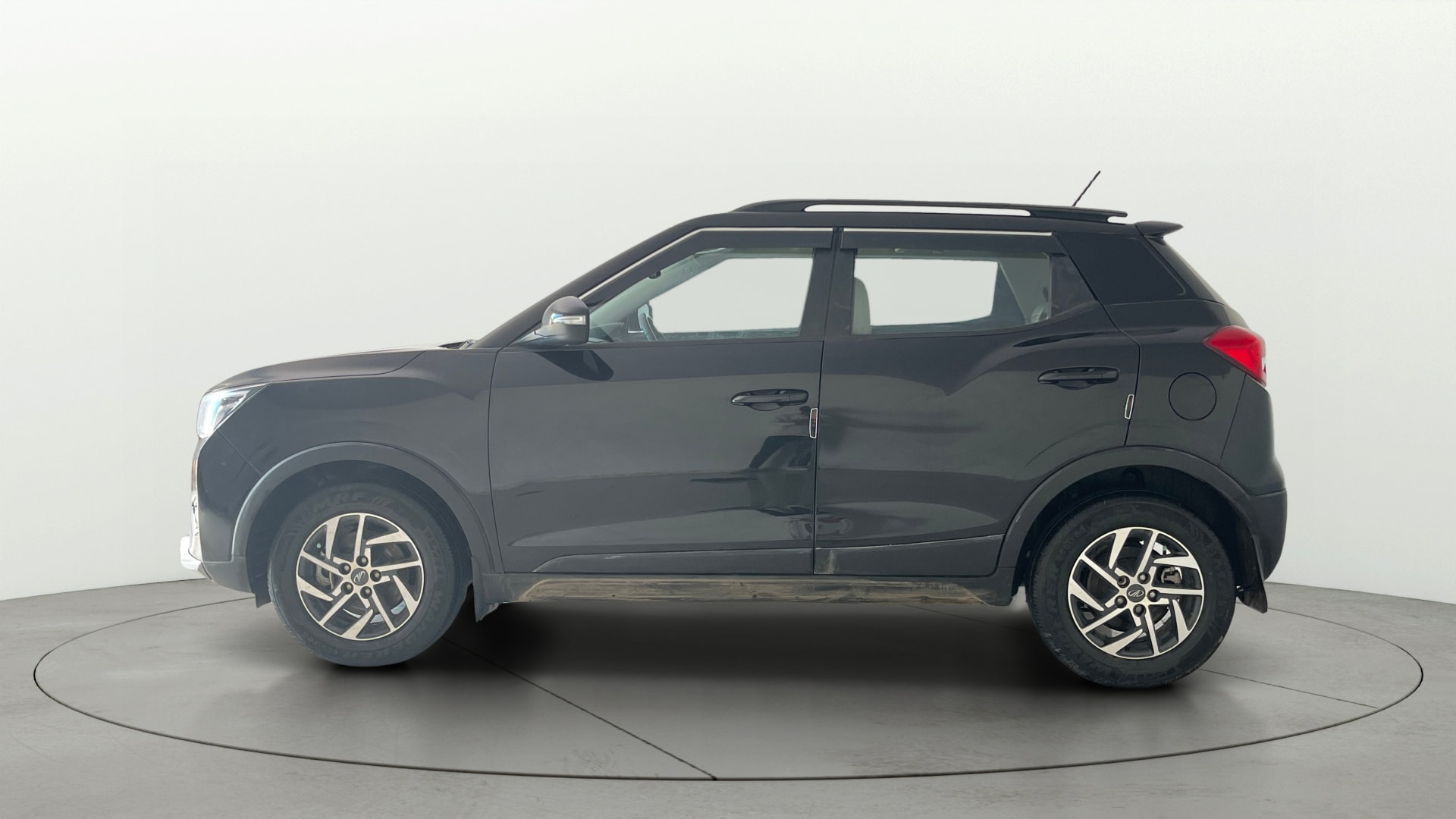 Used 2022 Mahindra XUV300 Used 2022 Mahindra XUV300