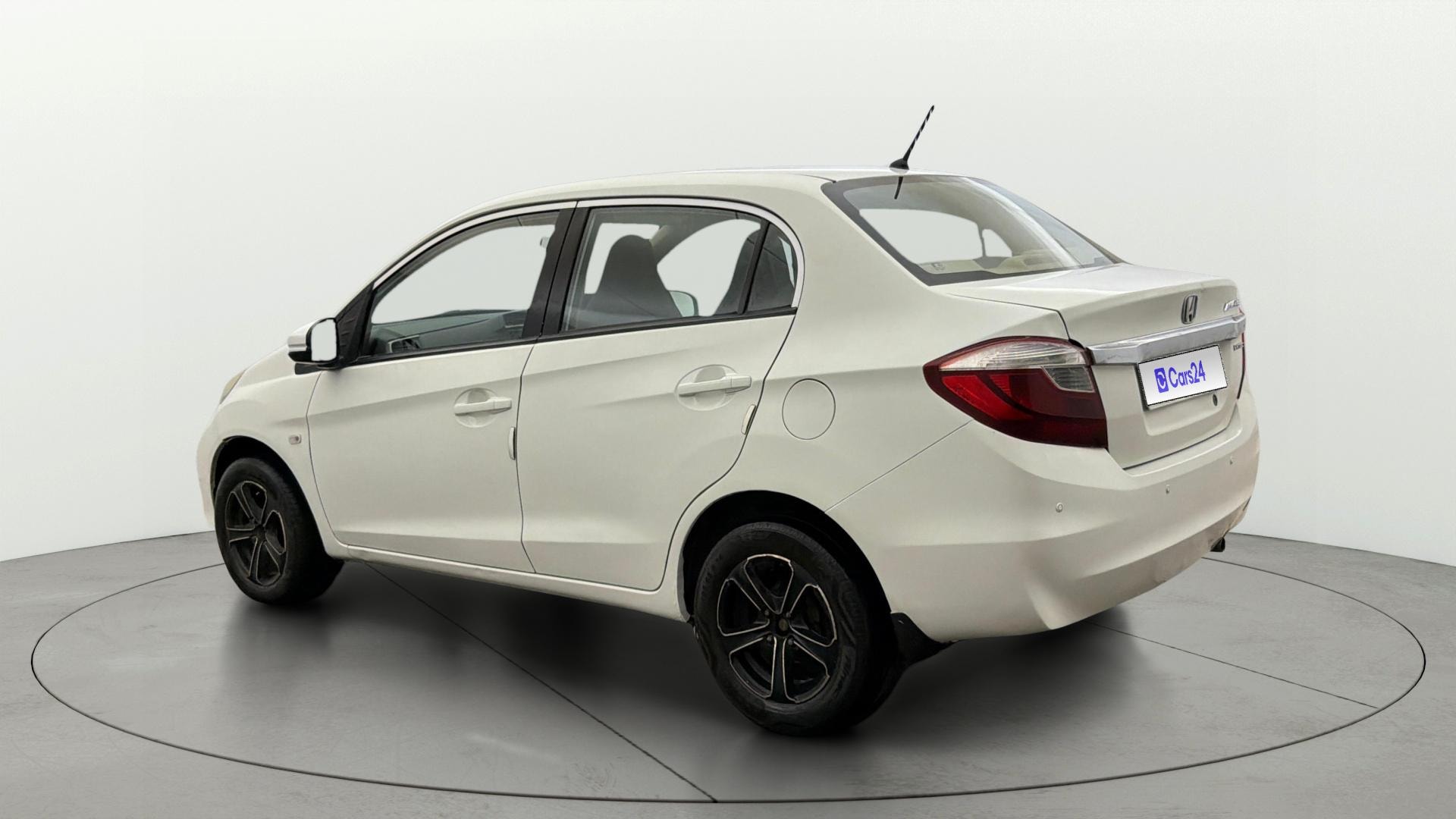 View 2017 Honda Amaze E MT Petrol BS IV Image 2 Used 2017 Honda Amaze E MT Petrol BS IV Image 2