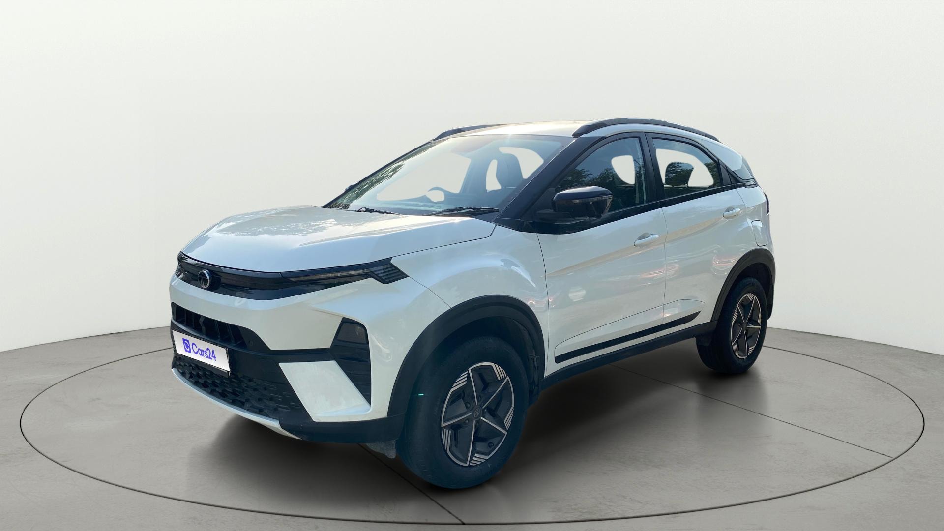 View 2024 Tata Nexon Revotron XE Image 37 Used 2024 Tata Nexon Revotron XE Image 37