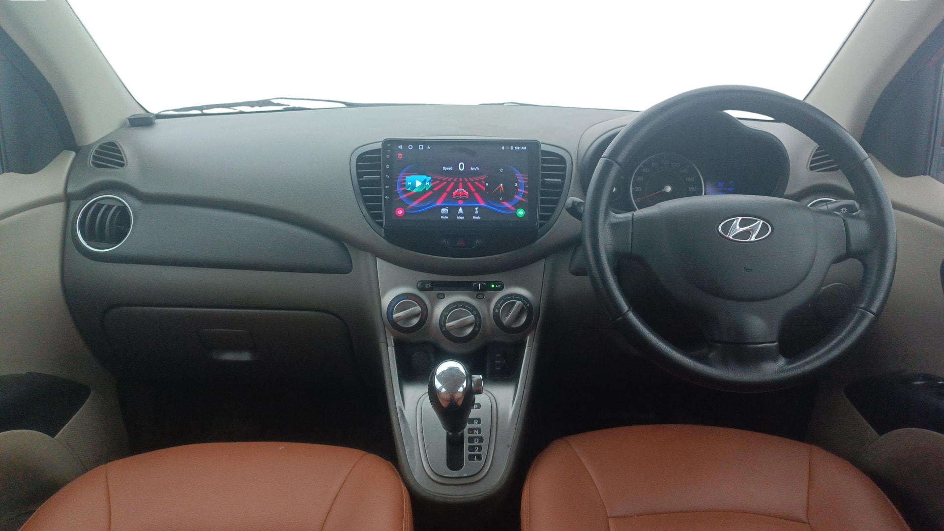 View 2013 Hyundai i10 1.2 Sportz AT Image 15 Used 2013 Hyundai i10 1.2 Sportz AT Image 15