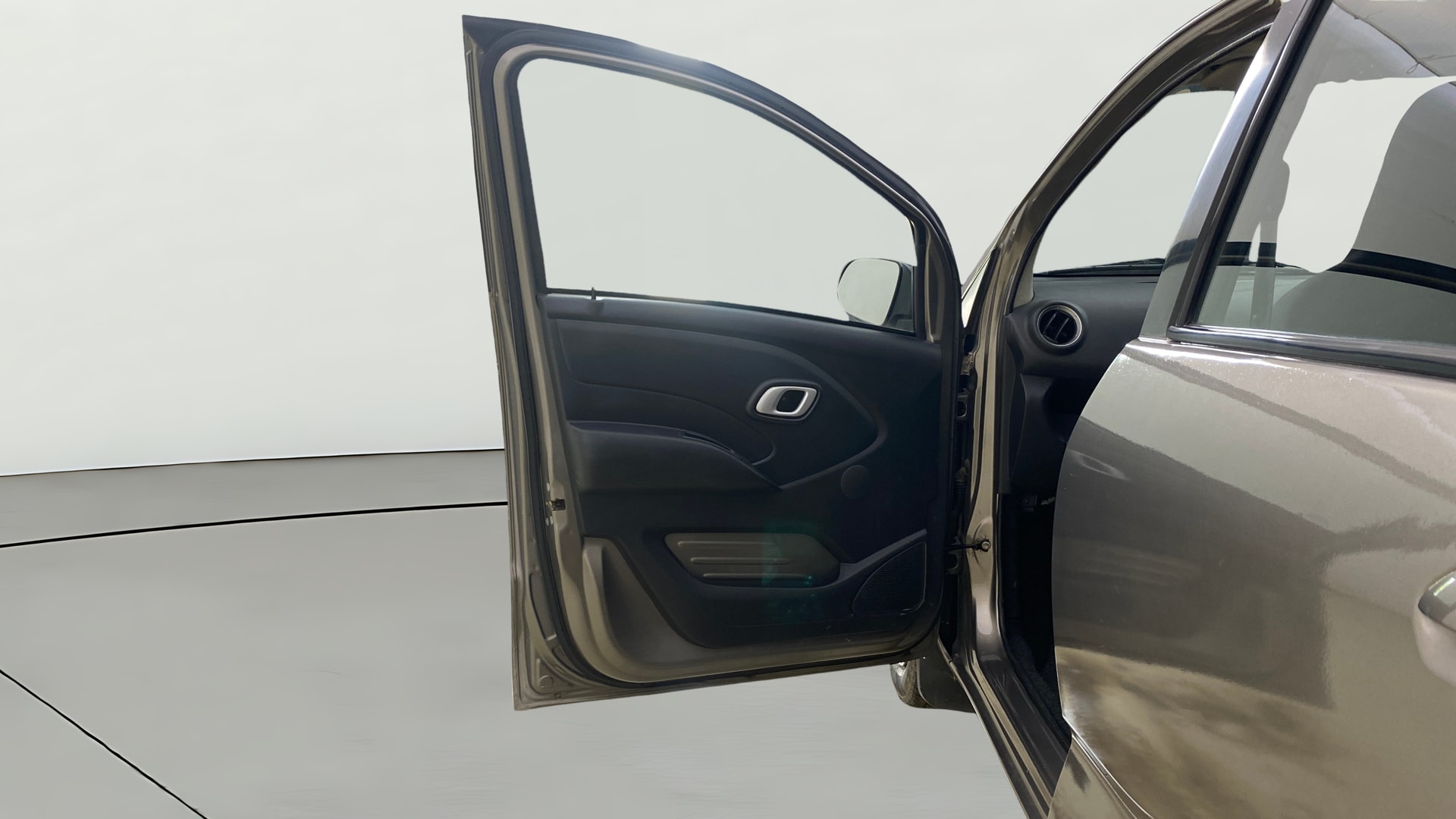 View 2019 Datsun Redi GO S-1.0L BS IV Image 30 Used 2019 Datsun Redi GO S-1.0L BS IV Image 30