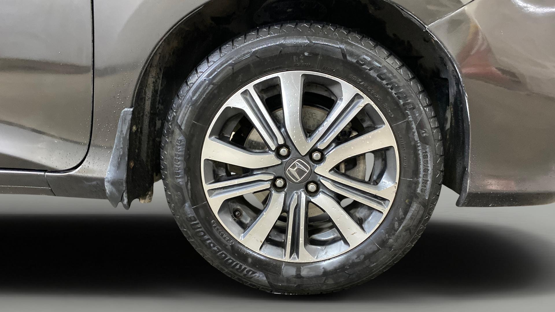 View 2023 Honda City ZX MT Diesel Anniversary Edition Image 40 Used 2023 Honda City ZX MT Diesel Anniversary Edition Image 40