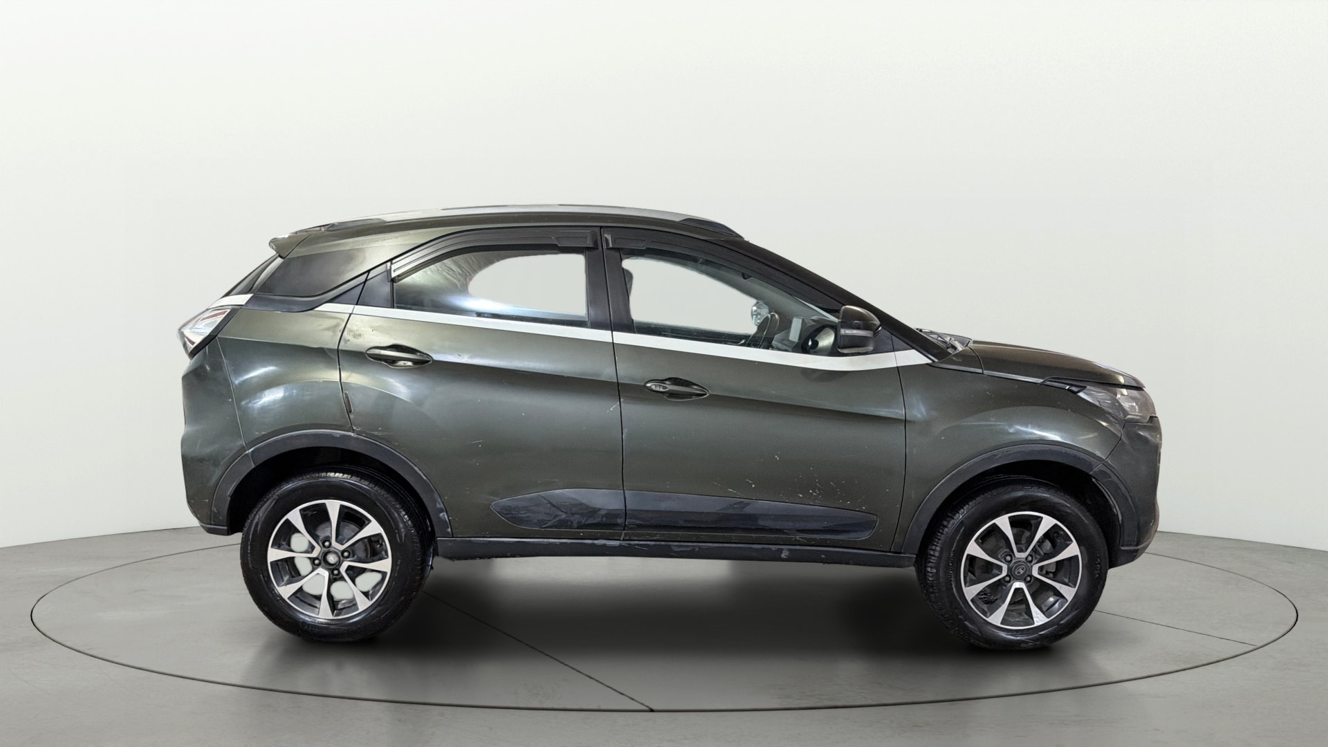 View 2020 Tata Nexon Revotron XE Image 27 Used 2020 Tata Nexon Revotron XE Image 27