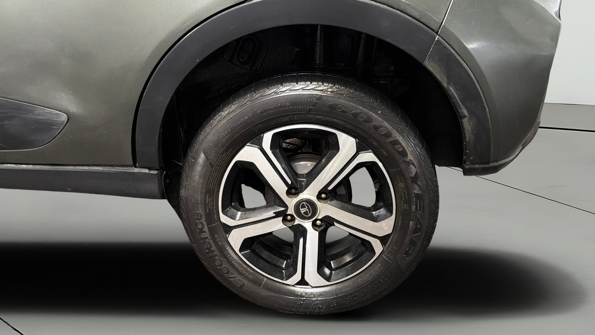 View 2021 Tata Nexon XZA Plus Diesel Image 11 Used 2021 Tata Nexon XZA Plus Diesel Image 11