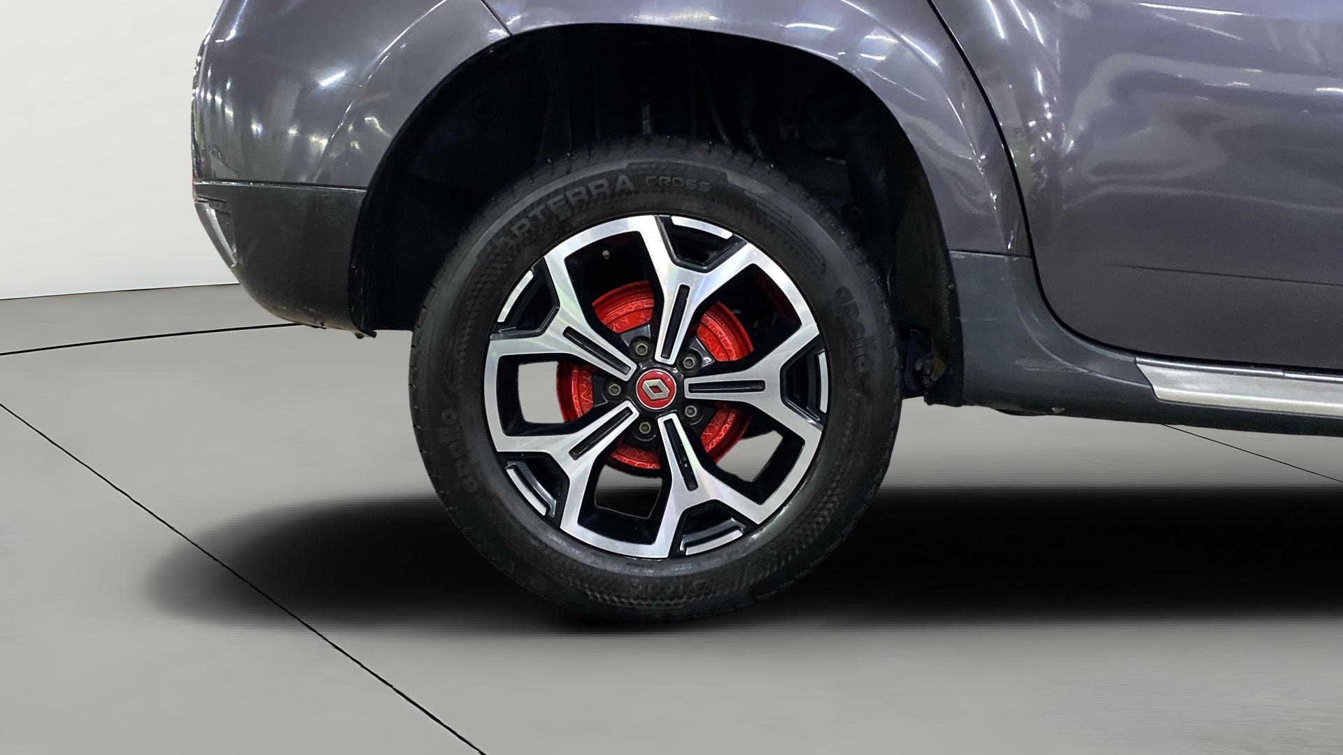 View 2021 Renault Duster 1.3L Turbo Petrol RXZ CVT Image 34 Used 2021 Renault Duster 1.3L Turbo Petrol RXZ CVT Image 34