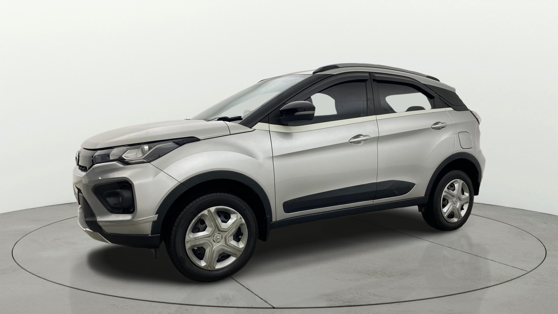 View 2020 Tata Nexon Revotron XZ Image 35 Used 2020 Tata Nexon Revotron XZ Image 35
